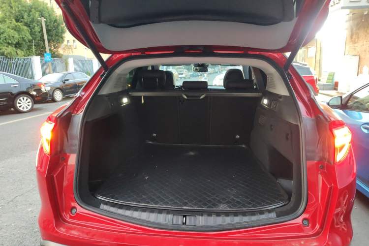 Used Alfa Romeo Stelvio 2017 2.0T 200HP Elite Edition
