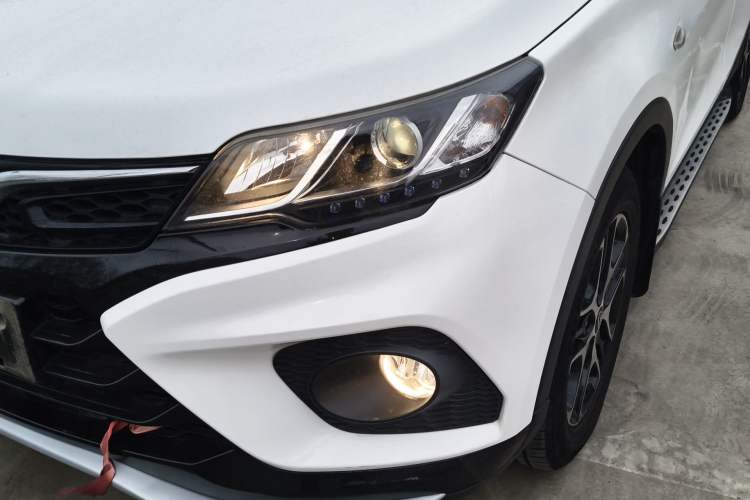 Used Soueast DX3 2019 1.5T CVT Luxury Version China VI Standard Left Front Headlight