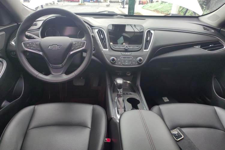 Used Chevrolet Malibu XL 2021 Redline 550T Automatic RuiLian Edition Center Console