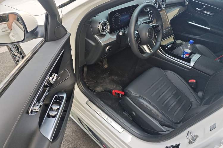 Used Mercedes-Benz C-Class 2023 Restyled C 260 L Sport Edition Driver Seat