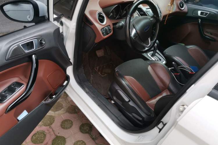 Used Ford Fiesta 2014 Hatchback 1.0 GTDi Automatic Dynamic Model Driver Seat