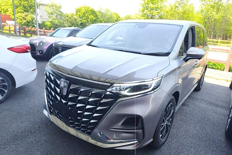 Used Roewe iMAX8 2023 400TGI Comfort Edition