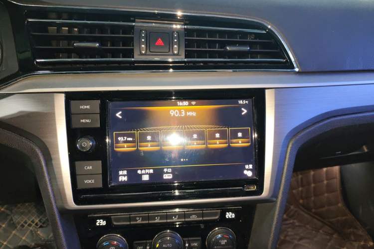 Used Volkswagen Lamando 2019 280TSI DSG Comfort Edition China VI standard Audio And AC Panel