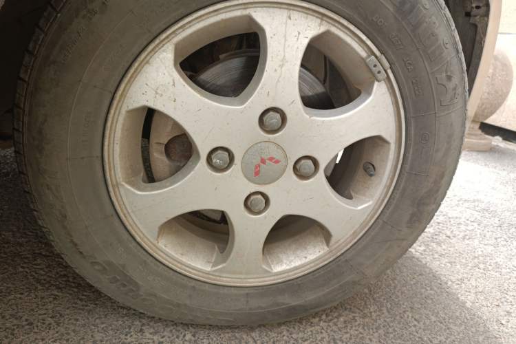 Used Wuling Hongguang 2014 1.2L Standard Model China IV