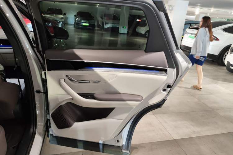 Used BYD Song PLUS New Energy 2025 EV Intelligent Driving Version 520km Premium Model