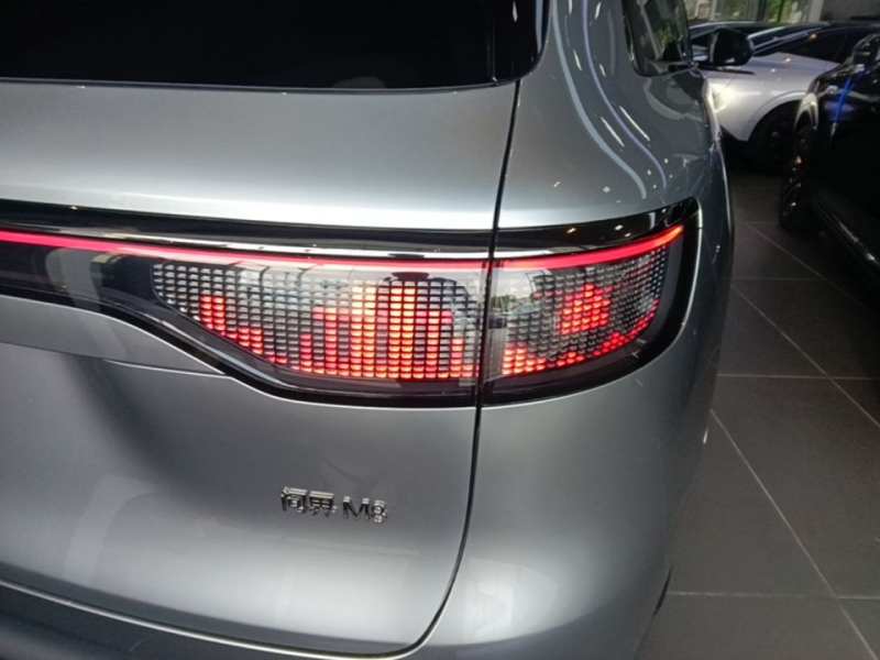 Used Hima AITO M8 2025 Extended-Range Max+ Version 53.4 kWh 6-Seater Edition — 7