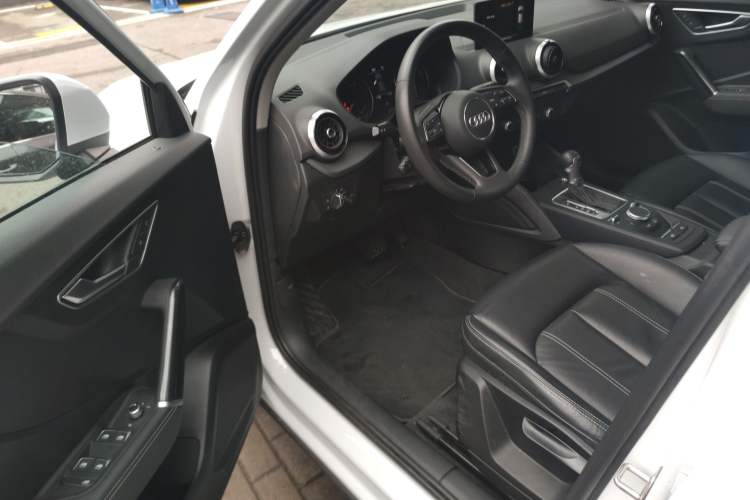 Used Audi Q2L 2023 35TFSI Advanced Elegant Model Driver Seat