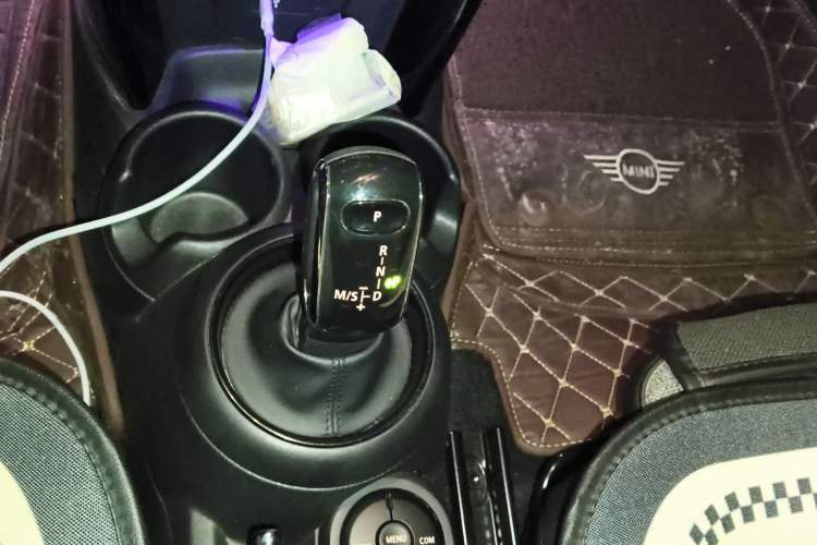 Used MINI 2019 1.5T COOPER Classic Edition Gear Lever