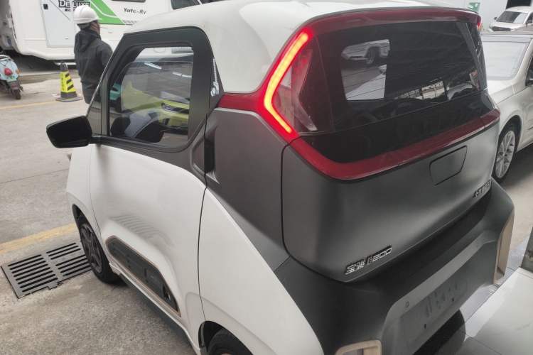 Used Baojun E200 2018 Intelligent Driving Edition Rear Left 45 Deg