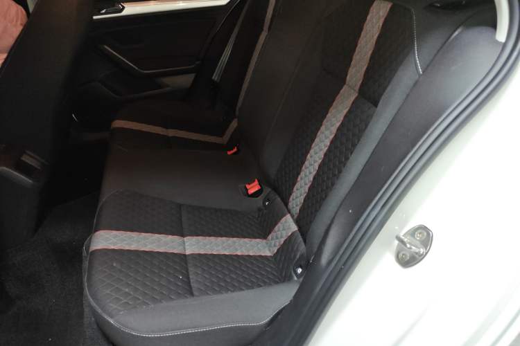 Used Volkswagen Lamando 2019 230TSI DSG Fashion Edition China V Standard