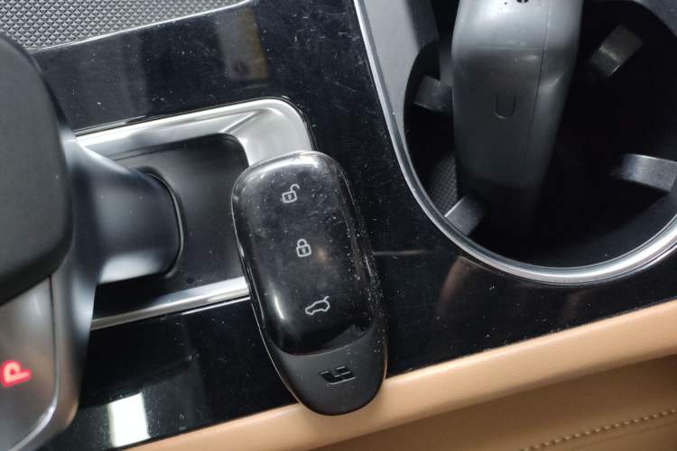 Used Li Auto ONE 2020 Extended-Range 6-Seater Version Interior 1