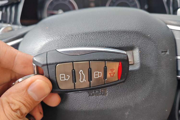 Used Haval H2s 2017 Blue Label 1.5T Dual-Clutch Elite Model Vehicle Key