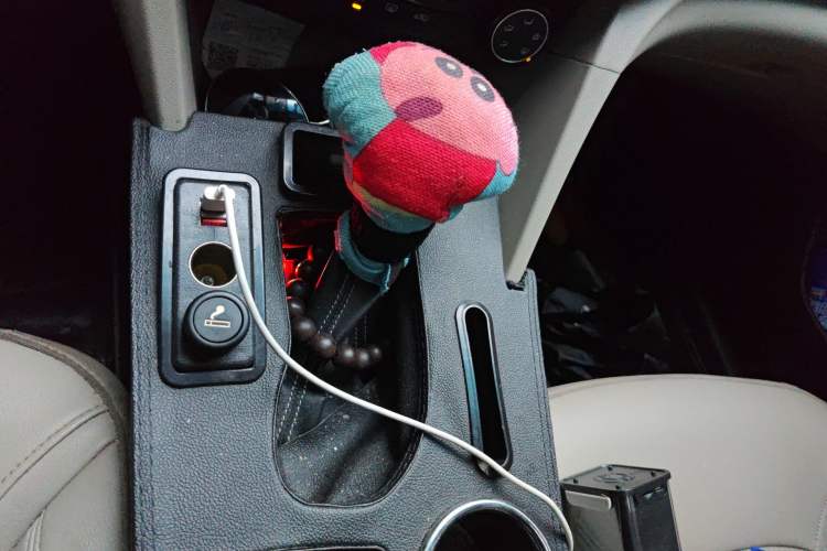 Used Buick GT 2015 15N Automatic Elite Version Gear Lever