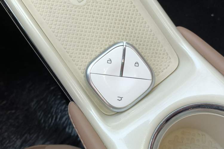 Used Wuling Bingo 2025 410 km Lingxi Deluxe Edition Vehicle Key