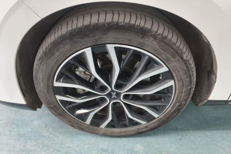 Used XPeng P5 2021 550E Left Front Wheel Hub