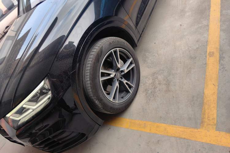 Used Audi Q5L 2020 Updated 40 TFSI Prestige Fashion Edition
