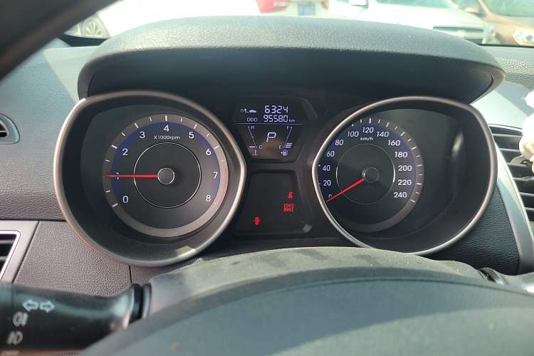 Used Hyundai Elantra (5th Generation / Langdong) 2016 1.6L Automatic Smart Version Instrument Cluster