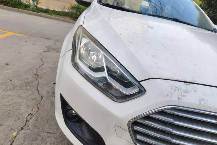 Used Ford Escort 2015 1.5L Manual Comfort Model
