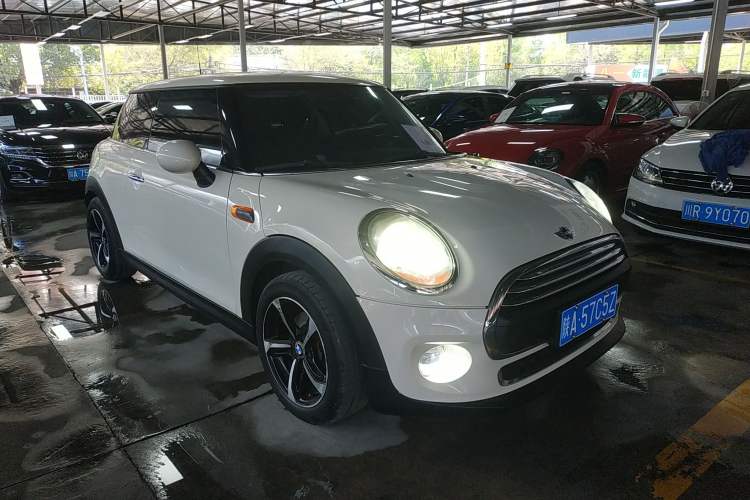Used MINI 2014 1.2T ONE Front Right 45 Deg