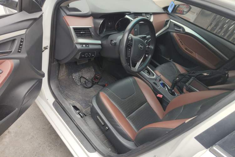 Used BYD G5 2014 1.5TID Automatic Flagship Model