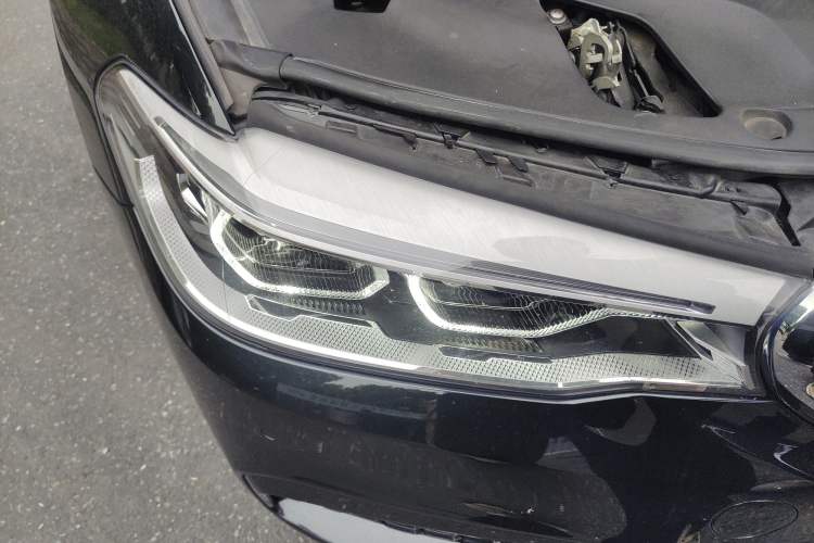 Used BMW 5 Series 2020 530Li Leading Model M Sport Package Right Front Headlight