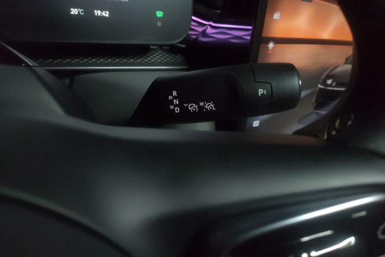 Used Zeekr 7X 2025 75 kWh Rear-Wheel Drive Intelligent Driving Version Gear Lever