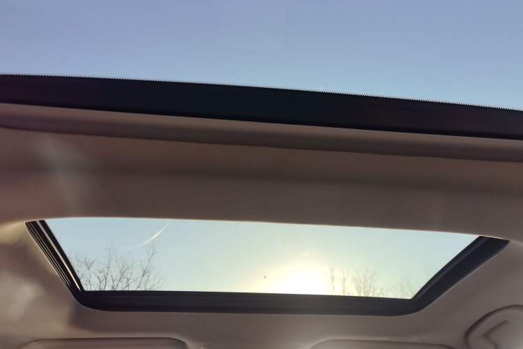 Used Nissan Teana 2014 Duke 2.5L XV Deluxe Edition Headliner