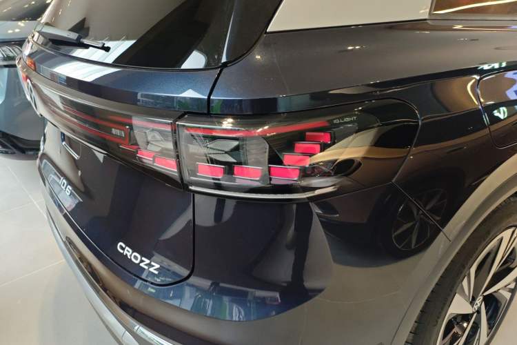 Used Volkswagen ID.6 CROZZ 2022 Long-Range PRO Edition