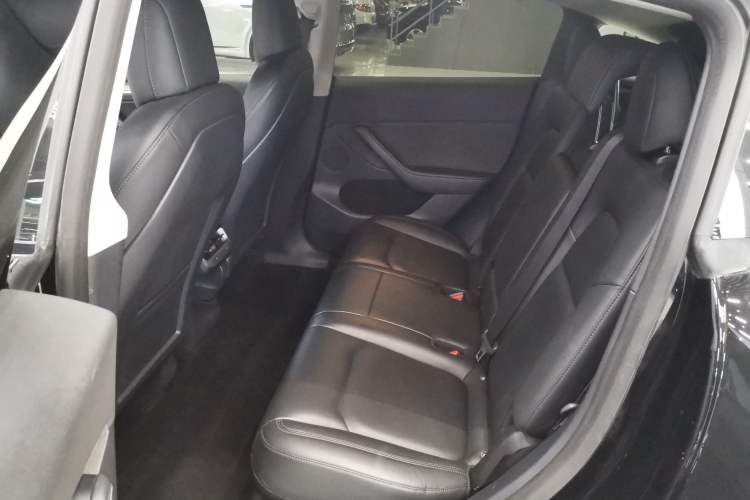 Used Tesla Model Y 2021 Long-Range All-Wheel-Drive Version