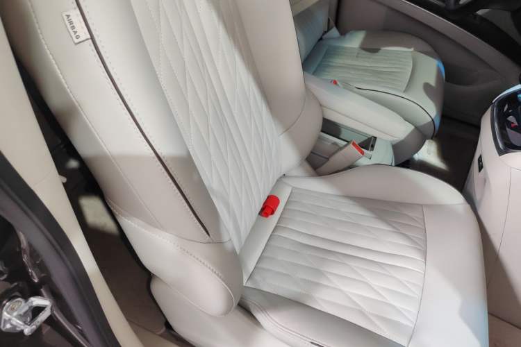 Used Buick GL8 2022 Land Business Class 652T Luxury Model