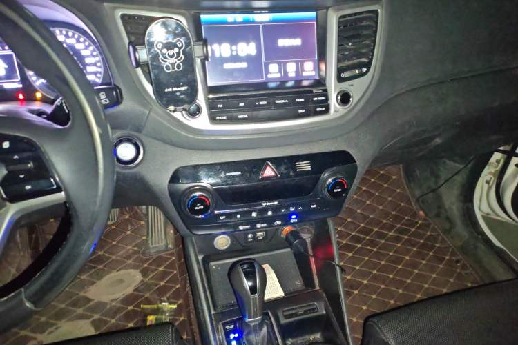 Used Hyundai Tucson 2015 1.6T Dual-Clutch Two-Wheel-Drive Smart Model
