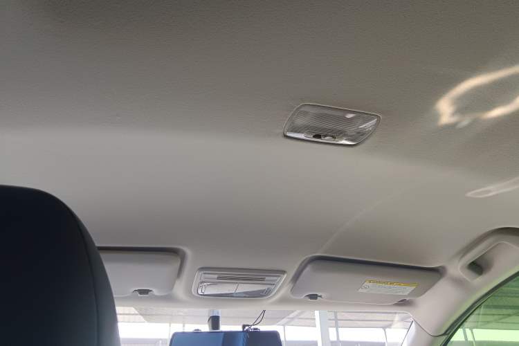 Used Honda Vezel 2015 1.8L CVT 2WD Elite Model
