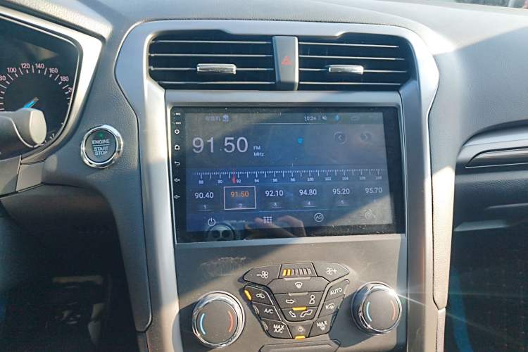 Used Ford Mondeo 2018 EcoBoost 180 Smart Control Fashion Model China VI Standard