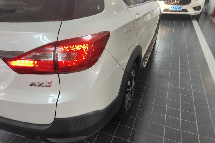 Used Dongfeng Aeolus AX3 2016 1.5L Automatic ZhiKu Model
