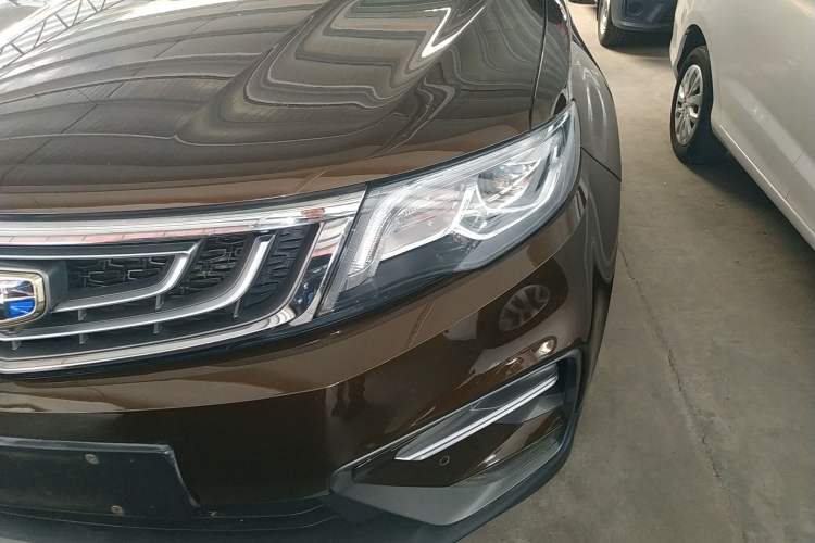 Used Geely Auto Emgrand X7 Sport 2018 1.8TD Automatic Two-Wheel Drive Smart Connect 4G Internet Edition