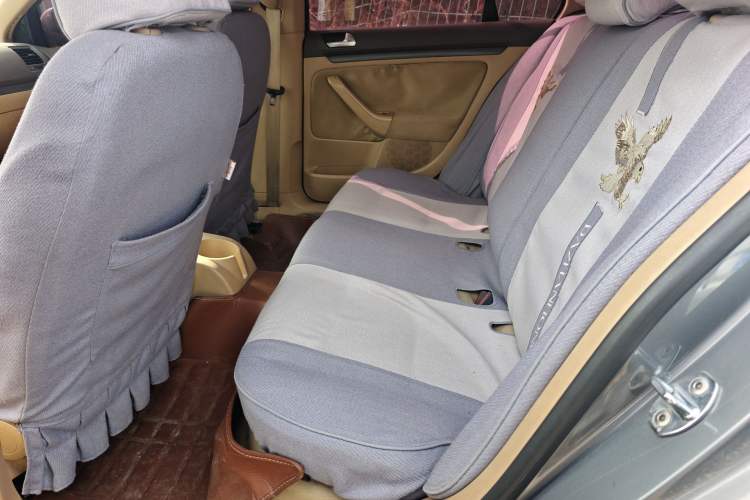 Used Volkswagen Sagitar 2006 1.6L Manual Fashion Model Left Rear Seat