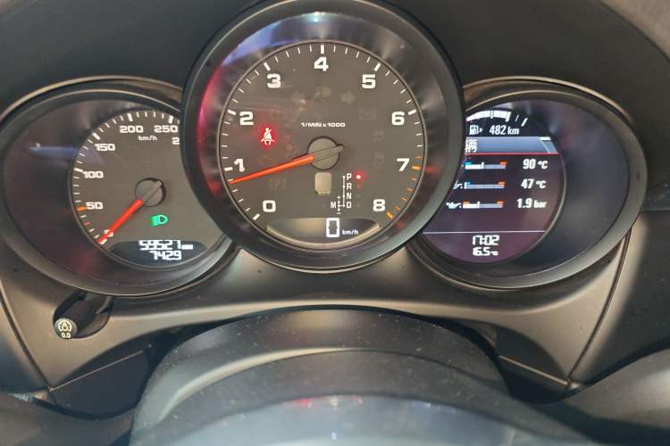 Used Porsche Macan 2017 Macan 2.0T Instrument Cluster