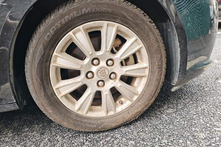 Used Buick LaCrosse 2011 2.4L SIDI Elegant Edition