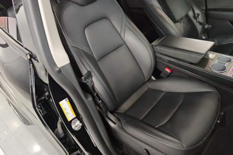 Used Tesla Model Y 2022 Rear-Wheel-Drive Version