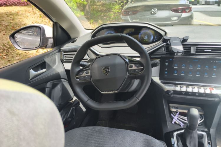 Used Peugeot 408 2024 360THP "Da Da" Model – Latou Edition Steering Wheel