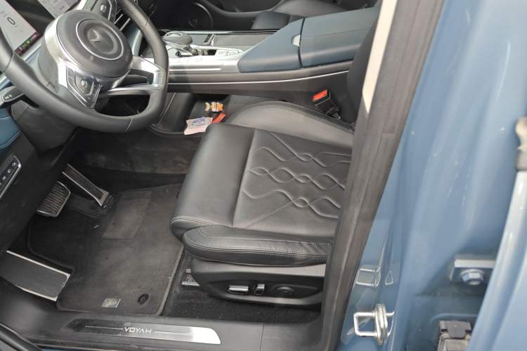 Used VOYAH FREE 2021 Four-Wheel Drive Standard Range-Extended Exclusive Luxury Package Left Front Seat