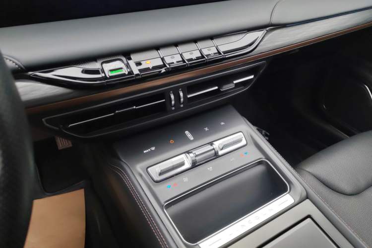 Used Lincoln Z 2024 2.0T Prestige Edition
