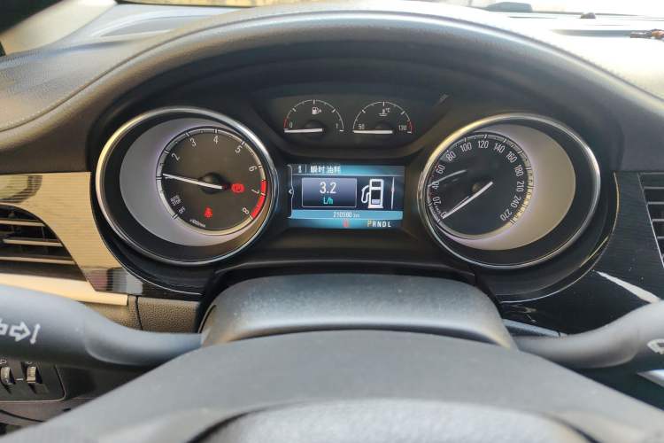 Used Buick Verano 2015 Sedan 20T Dual-Clutch Leading Model