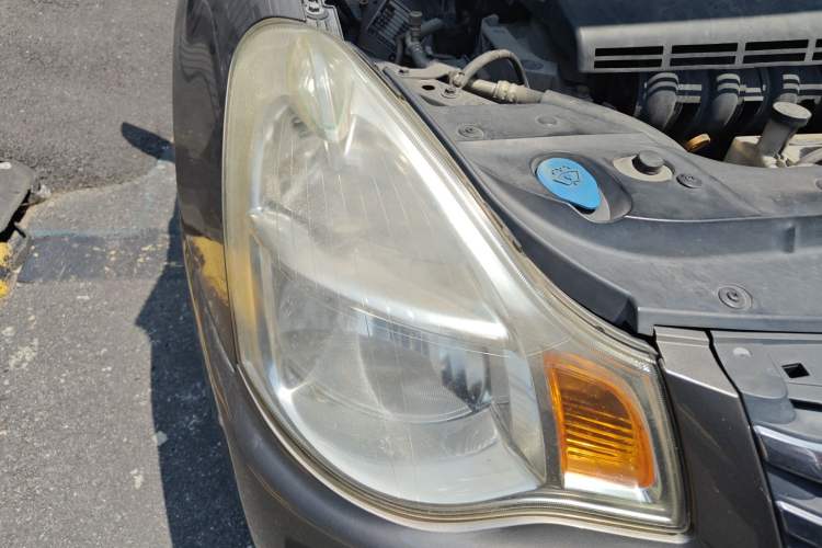 Used Nissan Sylphy 2009 1.6XL Automatic Luxury Sunroof Edition Right Front Headlight