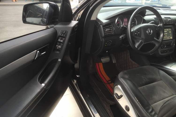 Used Mercedes-Benz R-Class 2014 R 320 4MATIC Business Model Driver Seat