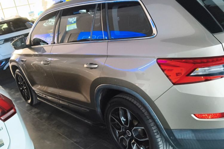 Used Skoda Kodiaq 2017 TSI330 7-Seater Two-Wheel-Drive Luxury Tech Edition
