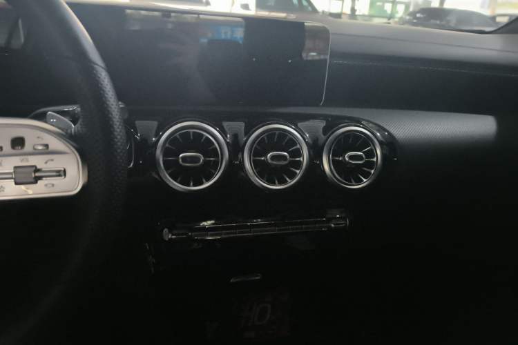 Used Mercedes-Benz A-Class 2020 Restyled A 200 L Sport Sedan Fashion Version
