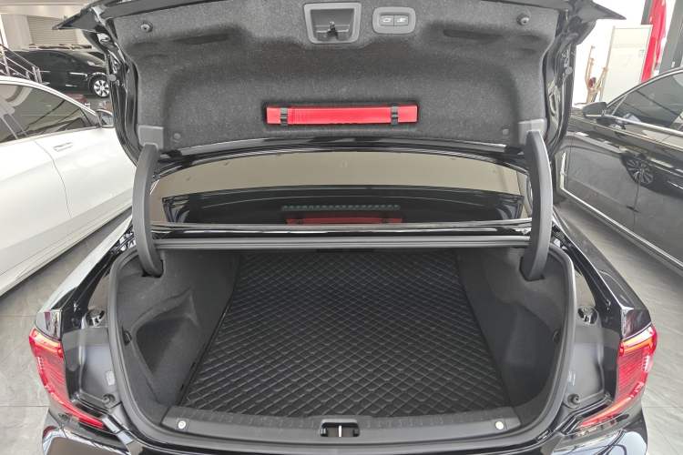 Used Volvo S90 2024 B5 Zhiyuan Luxury Edition