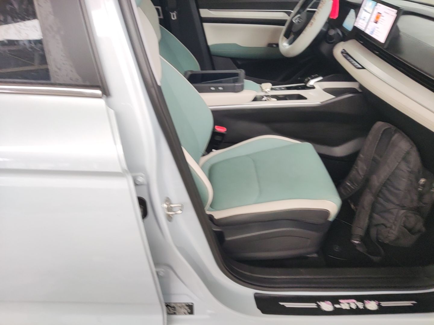 Geely Auto Emgrand L HiP 2022 1.5TD-DHT Pro 100KM Super Swift — снимка 19