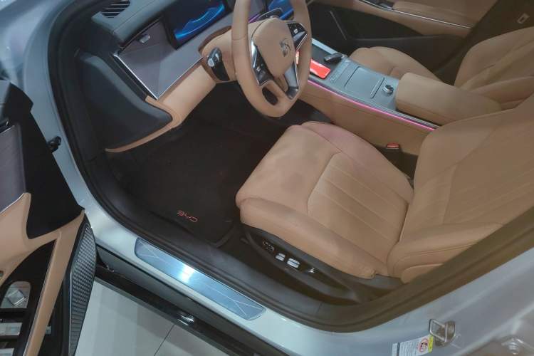 Used BYD Han L 2025 EV Four-Wheel Drive LiDAR Flagship Model